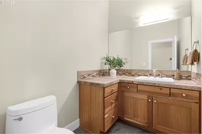 10253 NW Engleman St, Portland, OR 97229 - Photo 43