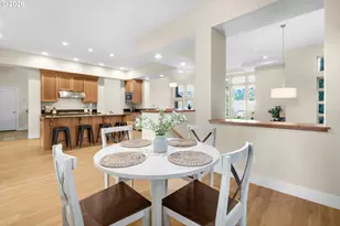 10253 NW Engleman St, Portland, OR 97229 - Photo 21