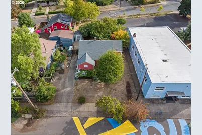 8927 N Leonard St, Portland, OR 97203 - Photo 41