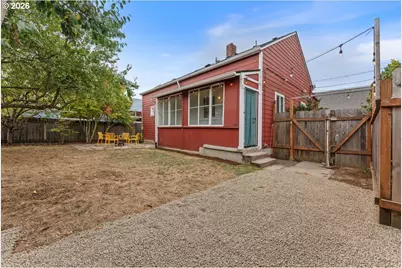 8927 N Leonard St, Portland, OR 97203 - Photo 39