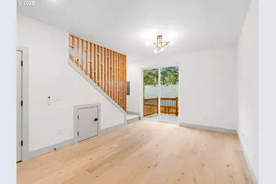 5213 SW Vacuna St, Portland, OR 97219 - Photo 3