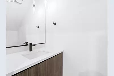 5213 SW Vacuna St, Portland, OR 97219 - Photo 7