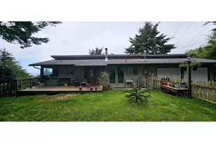 94268 6th St, Gold Beach, OR 97444 - Photo 7