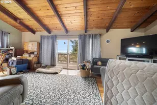 94268 6th St, Gold Beach, OR 97444 - Photo 19