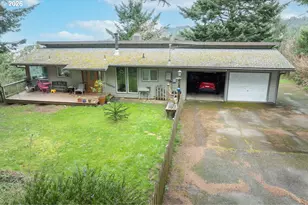 94268 6th St, Gold Beach, OR 97444 - Photo 5