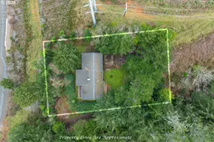 94268 6th St, Gold Beach, OR 97444 - Photo 3