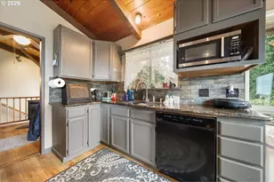 94268 6th St, Gold Beach, OR 97444 - Photo 11