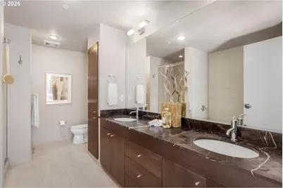 1920 S River Dr #202, Portland, OR 97201 - Photo 31