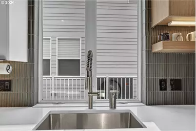 2630 N Hayden Island Dr #19, Portland, OR 97217 - Photo 19