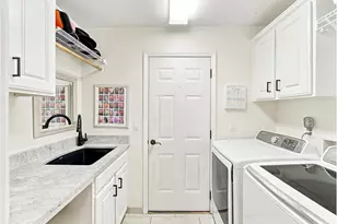 9535 SW Cherry Ln, Tualatin, OR 97062 - Photo 33