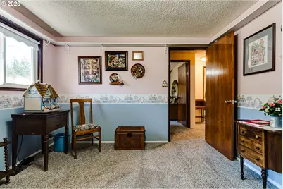 26408 Crow Rd, Eugene, OR 97402 - Photo 15