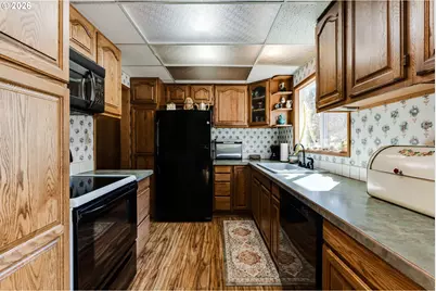 26408 Crow Rd, Eugene, OR 97402 - Photo 7