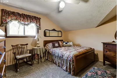 26408 Crow Rd, Eugene, OR 97402 - Photo 13