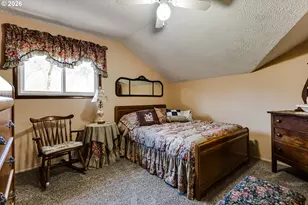 26408 Crow Rd, Eugene, OR 97402 - Photo 13