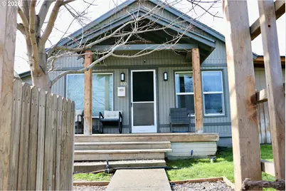 400 W 6th St, The Dalles, OR 97058 - Photo 1