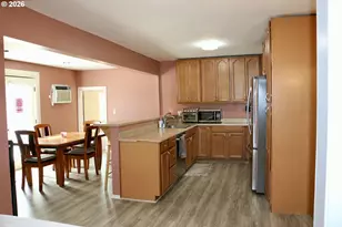 400 W 6th St, The Dalles, OR 97058 - Photo 15