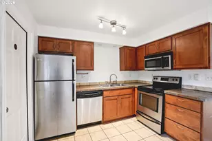 2937 SW Miles St, Portland, OR 97219 - Photo 9