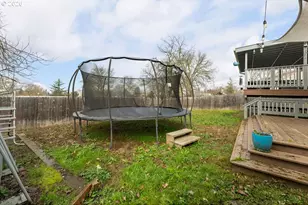 265 SE Grape Ave, Winston, OR 97496 - Photo 21