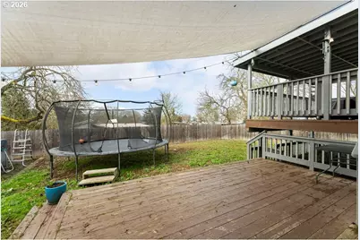 265 SE Grape Ave, Winston, OR 97496 - Photo 17