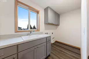 654 ST Charles Street, Eugene, OR 97402 - Photo 23