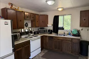 185 Ecklund St, Canyonville, OR 97417 - Photo 27