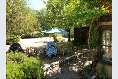185 Ecklund St, Canyonville, OR 97417 - Photo 43