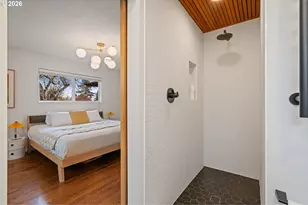 8110 SW Valley View Dr, Portland, OR 97225 - Photo 17