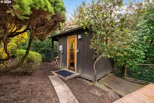 8110 SW Valley View Dr, Portland, OR 97225 - Photo 41