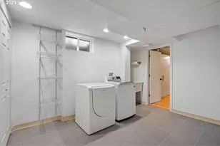 8110 SW Valley View Dr, Portland, OR 97225 - Photo 33