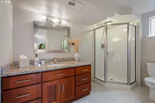 8110 SW Valley View Dr, Portland, OR 97225 - Photo 33