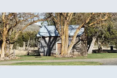70724 Bear Creek Rd, Wallowa, OR 97885 - Photo 27