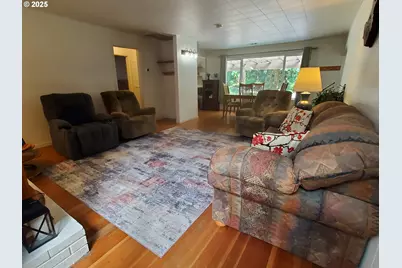 753 Albert Ave, Glendale, OR 97442 - Photo 7