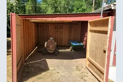 753 Albert Ave, Glendale, OR 97442 - Photo 41