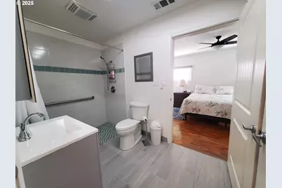 753 Albert Ave, Glendale, OR 97442 - Photo 15