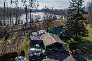 35308 Riverside Ln, Scappoose, OR 97056 - Photo 23