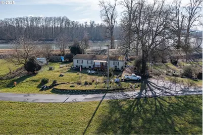 35308 Riverside Ln, Scappoose, OR 97056 - Photo 17