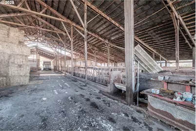 35308 Riverside Ln, Scappoose, OR 97056 - Photo 45