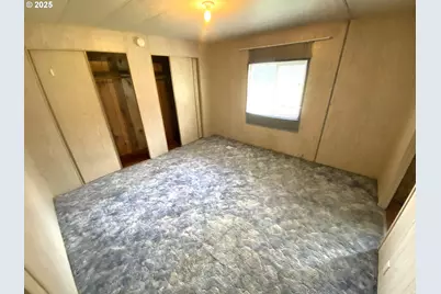 92020 Maple Ln, Springfield, OR 97478 - Photo 13