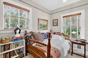 9225 SW Boones Ferry Rd, Portland, OR 97219 - Photo 23