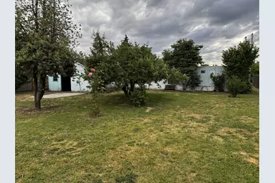 1311 33rd St, Springfield, OR 97478 - Photo 5