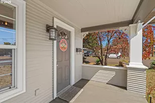 380 E Berkeley St, Gladstone, OR 97027 - Photo 3