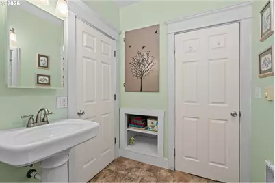 380 E Berkeley St, Gladstone, OR 97027 - Photo 21