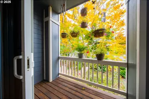 17484 SW November Ct, Beaverton, OR 97003 - Photo 23