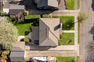 6716 N Commercial Ave, Portland, OR 97217 - Photo 35