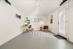 6716 N Commercial Ave, Portland, OR 97217 - Photo 33