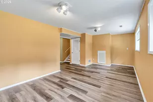 17325 NE Irving St, Portland, OR 97230 - Photo 17