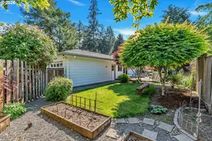 17325 NE Irving St, Portland, OR 97230 - Photo 37