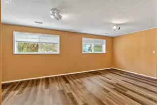 17325 NE Irving St, Portland, OR 97230 - Photo 15
