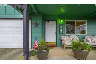 2102 S 8th St, Cottage Grove, OR 97424 - Photo 3