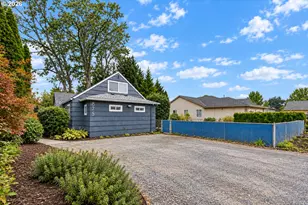 875 SE 66th Way, Hillsboro, OR 97123 - Photo 45